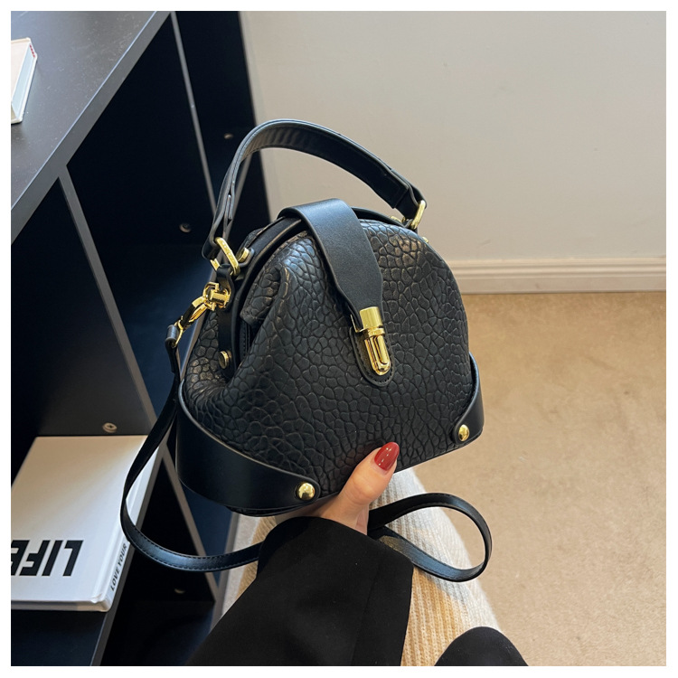 PU Leather Shell Bag – Urban Crossbody & Handbag